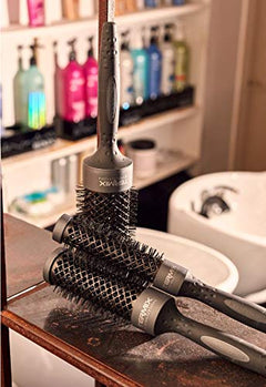 Termix Evolution Plus Ø32-Cepillo térmico redondo con fibras especialmente diseñadas para cabello grueso. Disponible en 8 diámetros y en formato Pack.